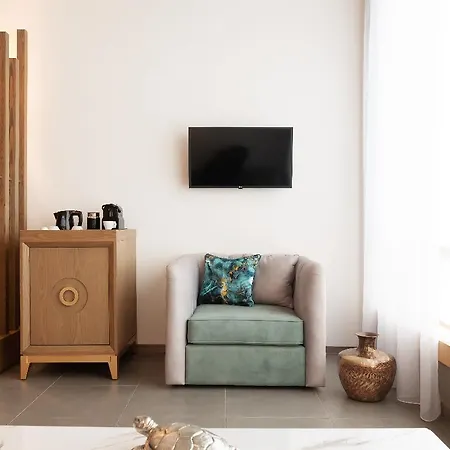 Alexandra Elegance Bridging Generations (adults Only)