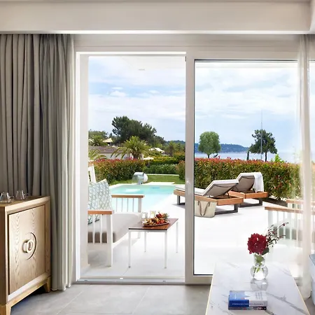 Alexandra Elegance Bridging Generations (adults Only)