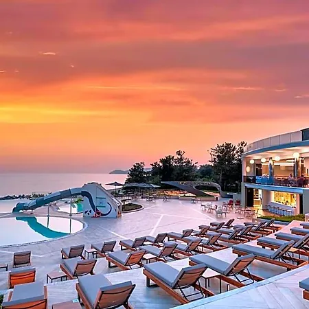 Alexandra Elegance Bridging Generations (adults Only) فندق بوتوس
